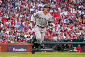 Aaron Judge's red-hot will have an impact on this weekend's Yankees vs. Red Sox odds.